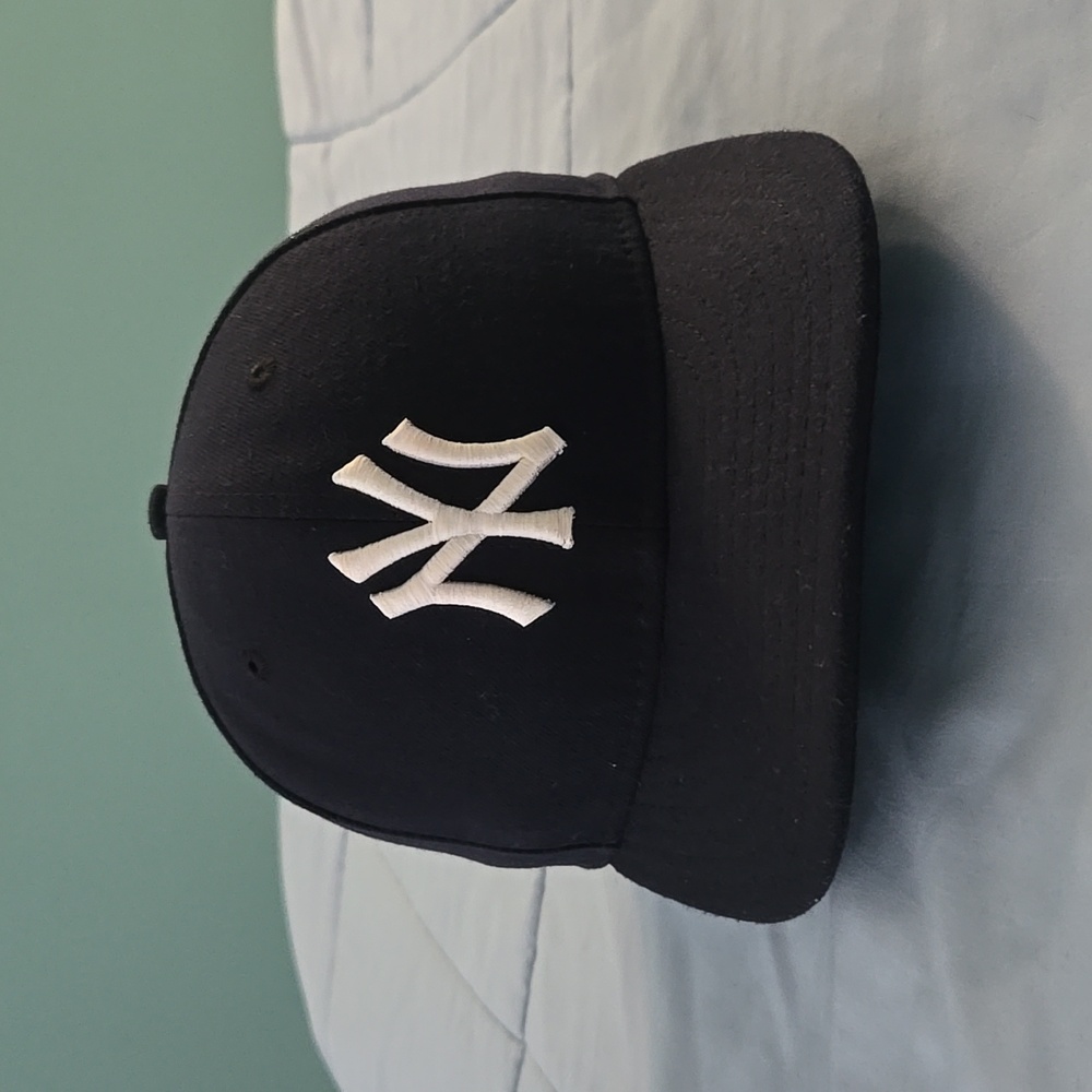 Authentic Yankees New Era 5950